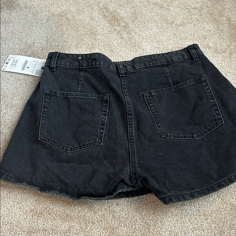 NWT ZARA Black Wash Denim Wrap Skort with Silver Buttons size Large - Picture 4 of 5